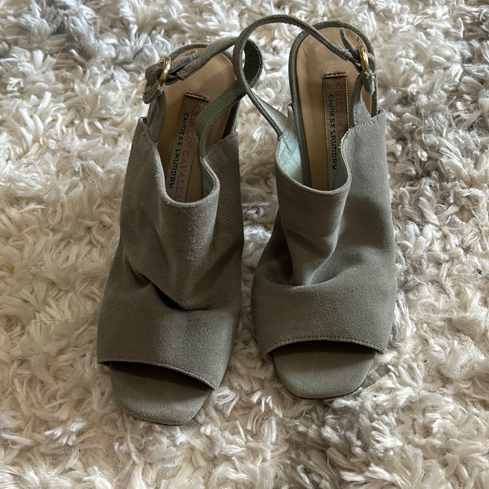 Chinese laundry platform heels light green size 6 sued